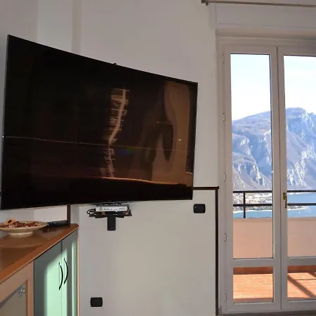 Scenic Apartment In Valbrona With Shared Pool Apartamento *